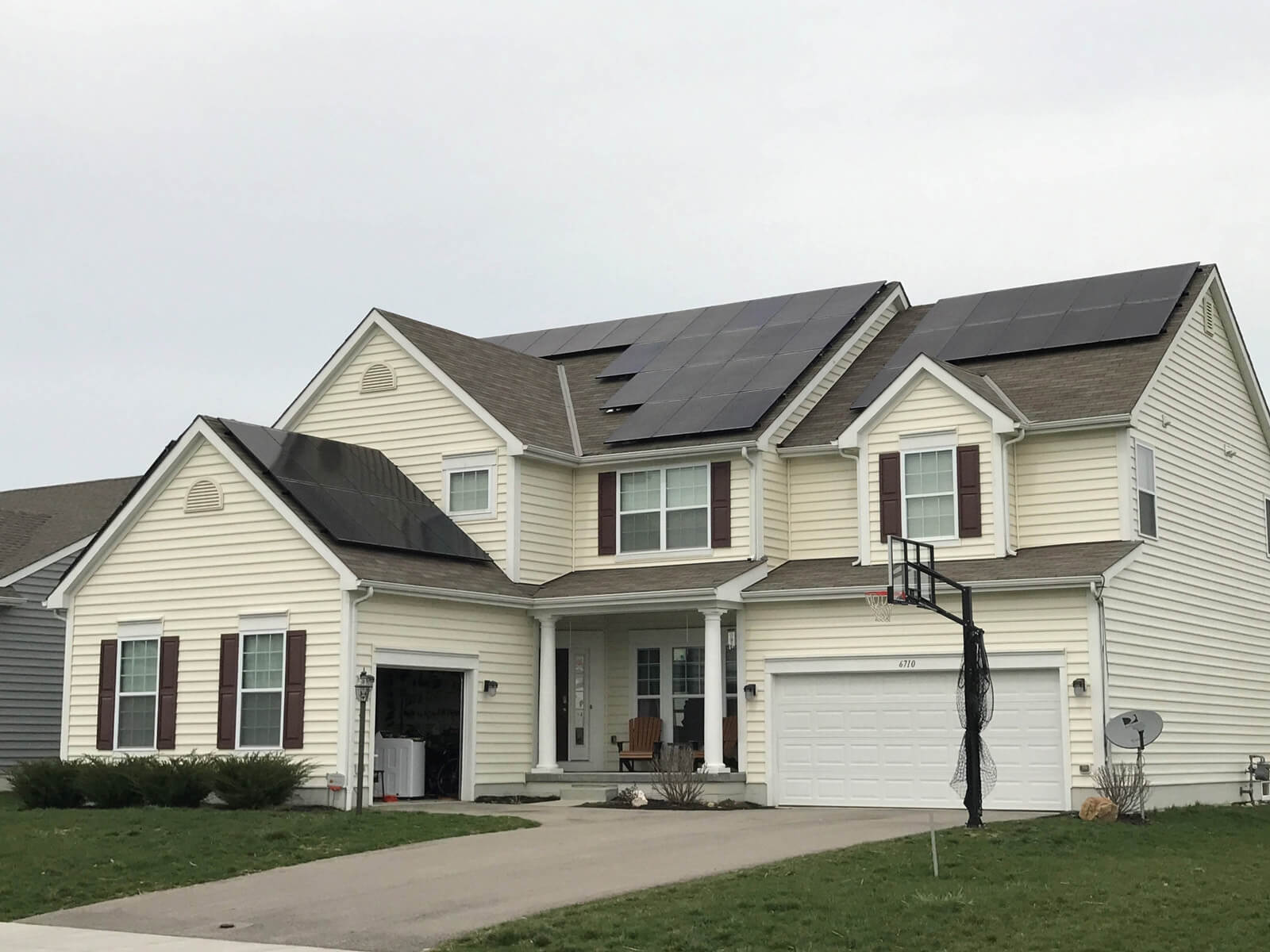 Columbus Suburban Home Solar Roof Installation